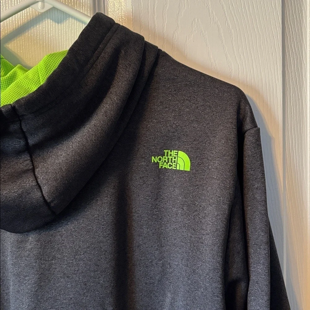 Men’s North Face Hoodie